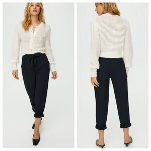 Aritzia Wilfred Allant Black Crepe Pant Tie Front Cuffed Crop Length, size 00